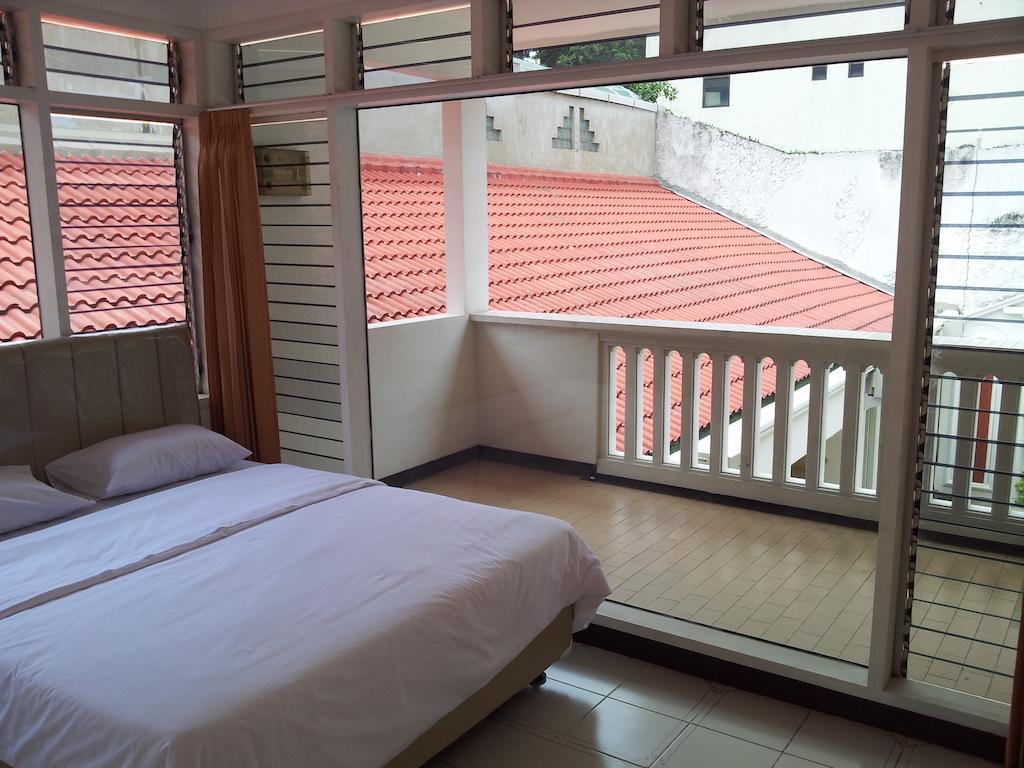 Loxy Inn Surabaya Camera foto