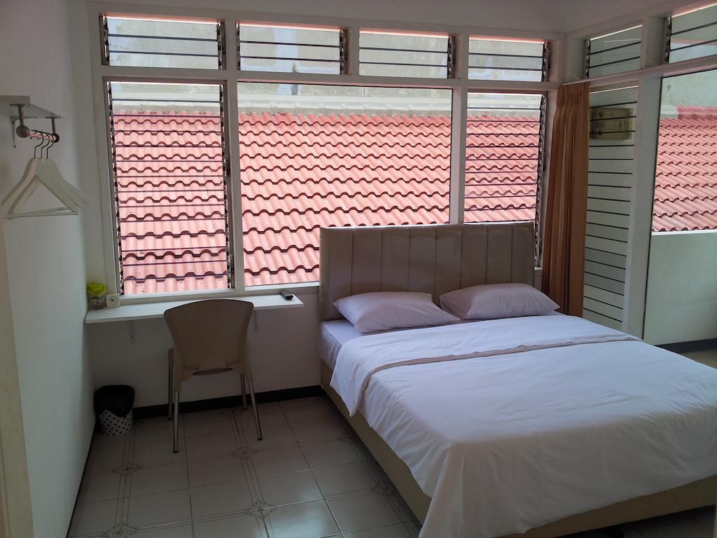 Loxy Inn Surabaya Camera foto